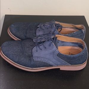 Aldos blue dress shoes .